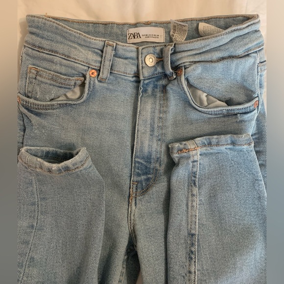 Zara jeans never worn - Picture 2 of 3